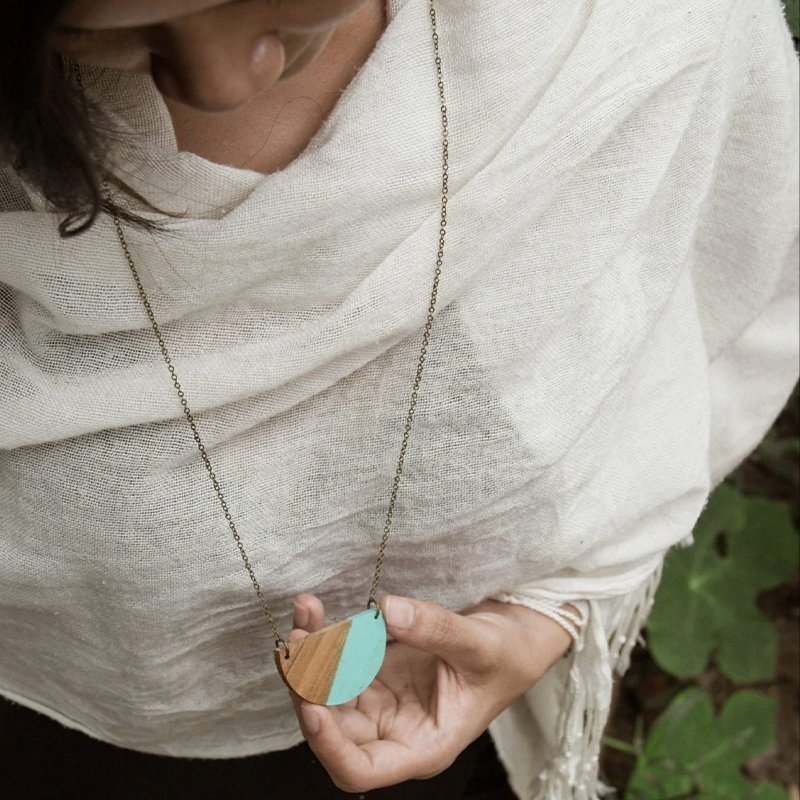 painted wooden semicircle necklace - Image 3