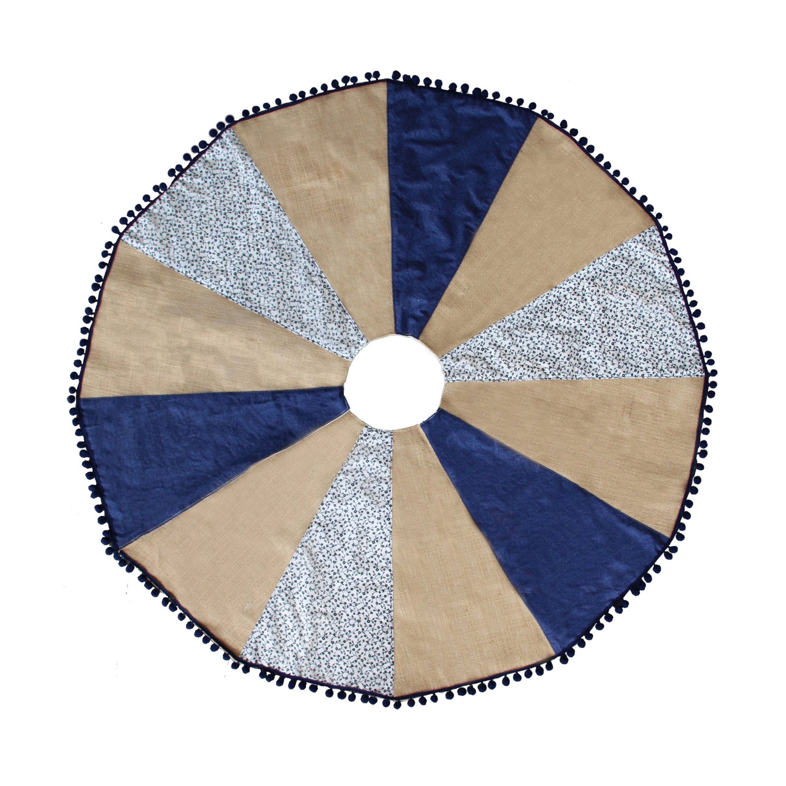 burlap Christmas tree skirt - Image 4