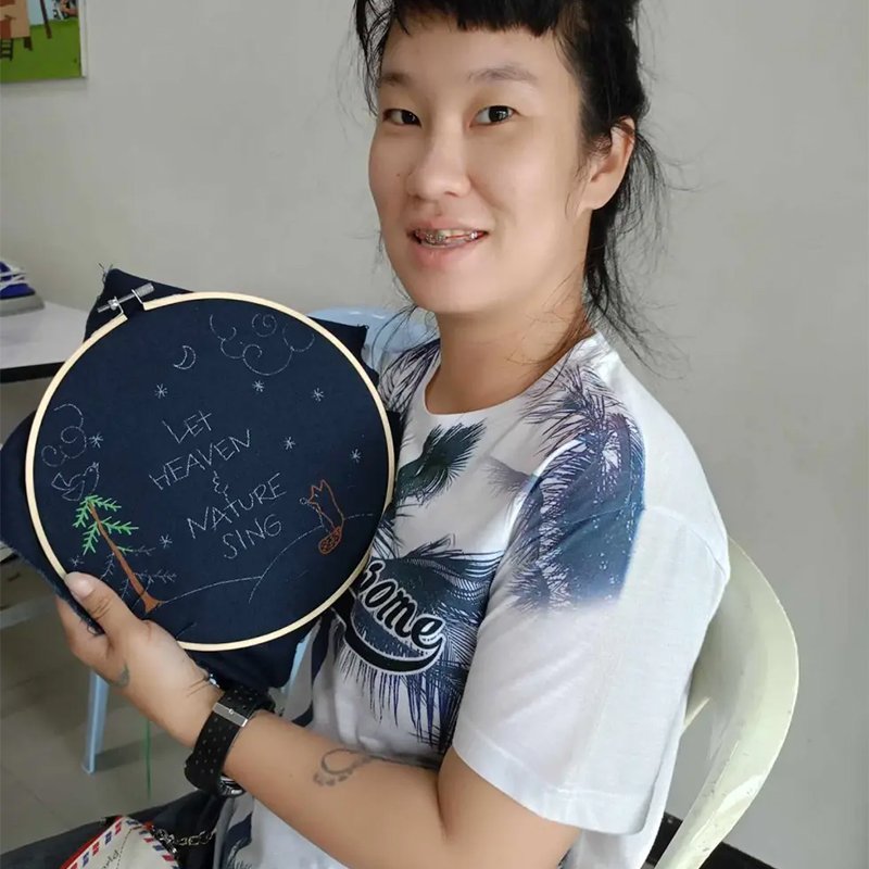 word of the Lord large embroidery hoop - Image 4
